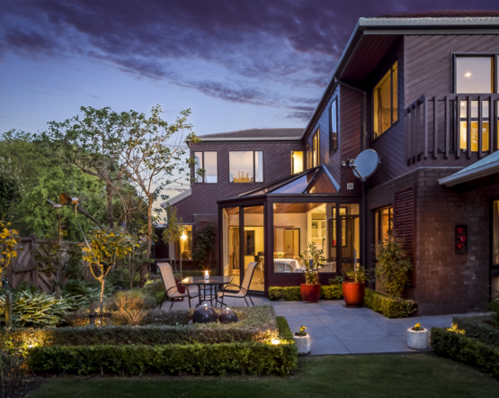 Your Dream Home Awaits: How Iconic House Can Help You Find the Perfect Property