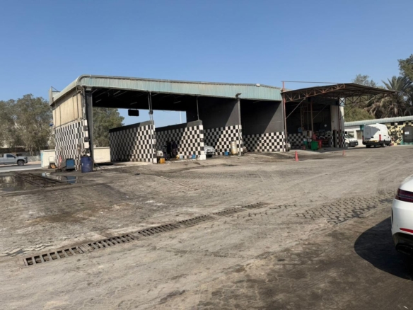 Stand-alone Car Wash & Service Center