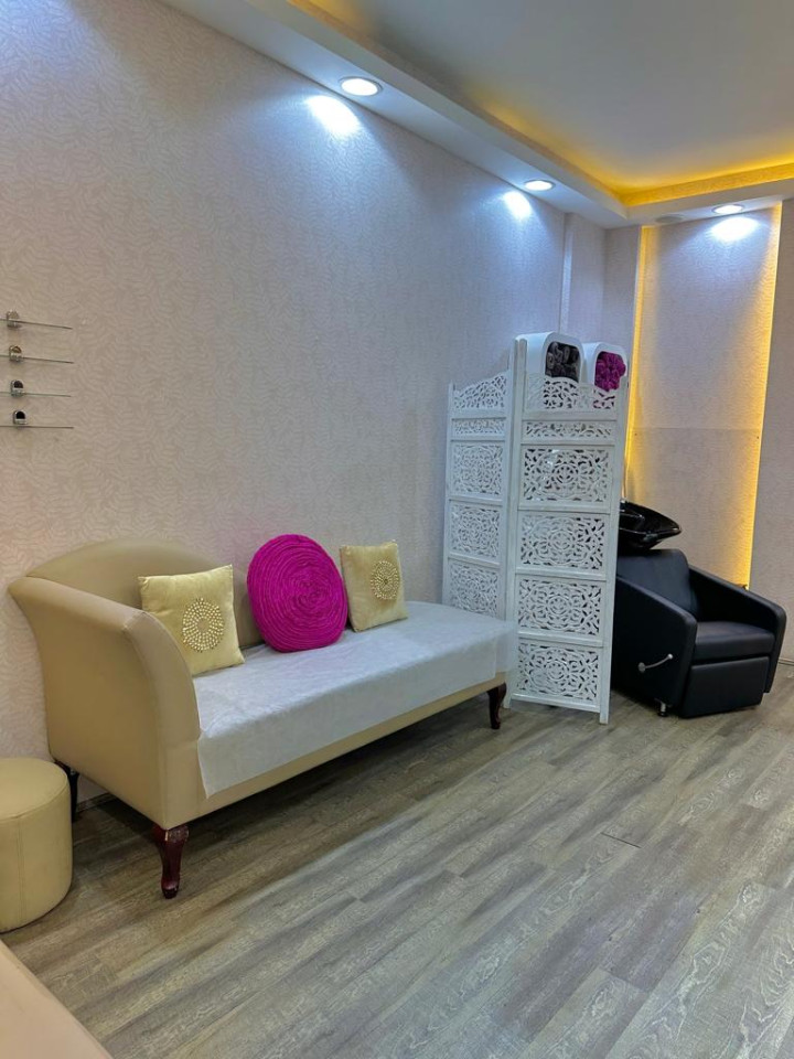 Salon for Sale in Al Barsha