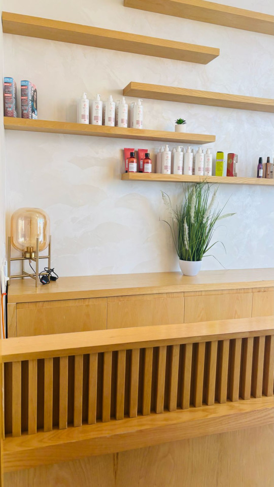 Profitable Beauty Salon for Sale In JVT