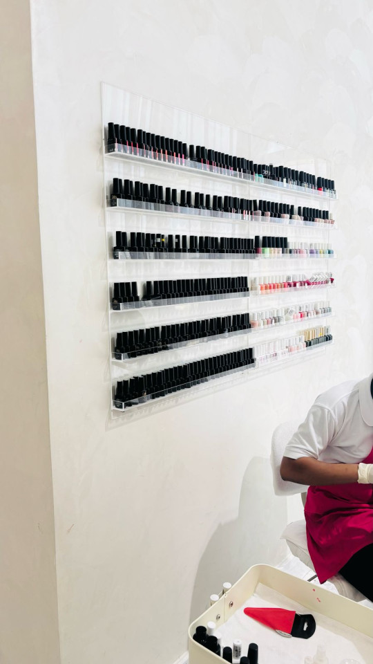 Profitable Beauty Salon for Sale In JVT
