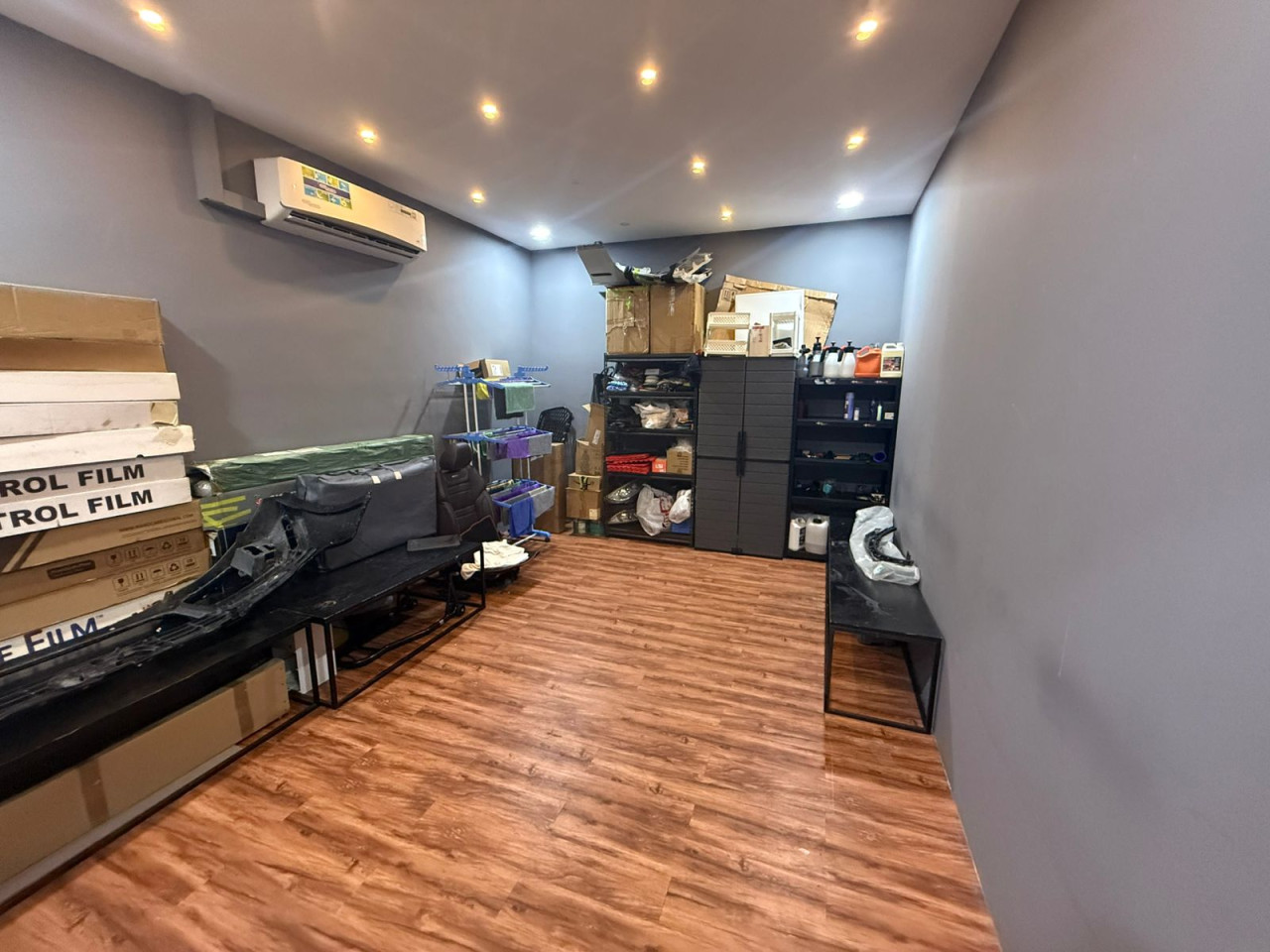 Showroom for Sale – Al Quoz 3