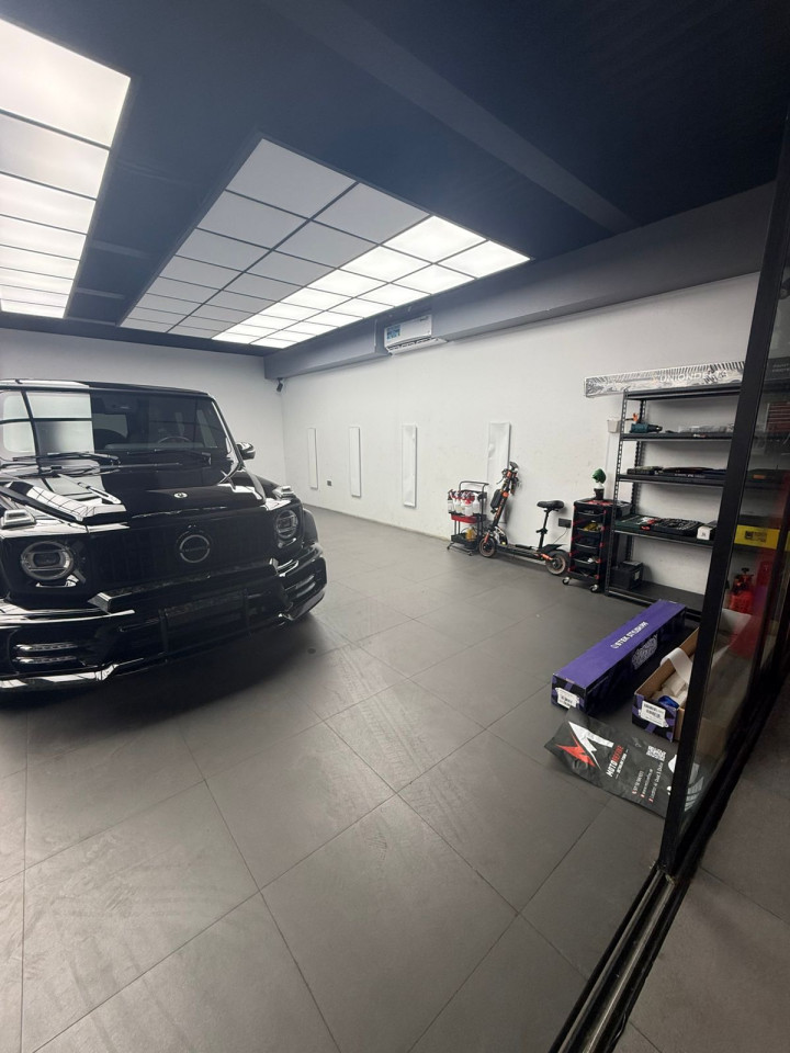 Showroom for Sale – Al Quoz 3