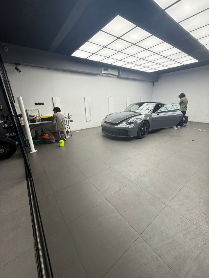 Showroom for Sale – Al Quoz 3