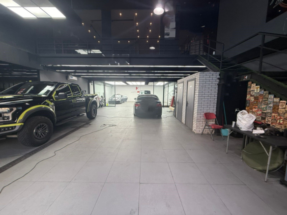 Showroom for Sale – Al Quoz 3