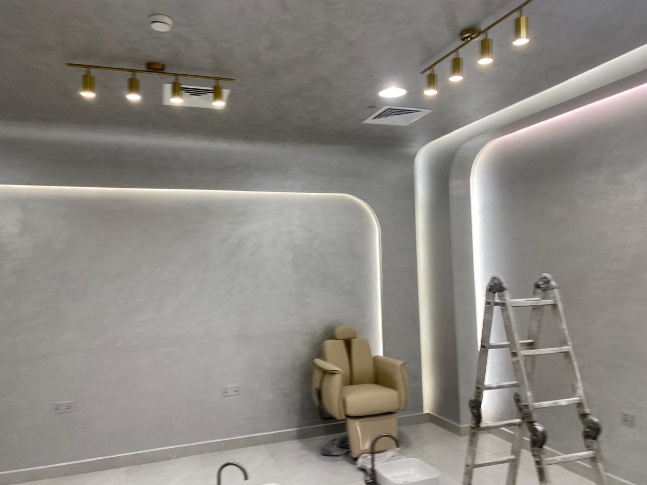 Fully Equipped Women’s Salon for Sale