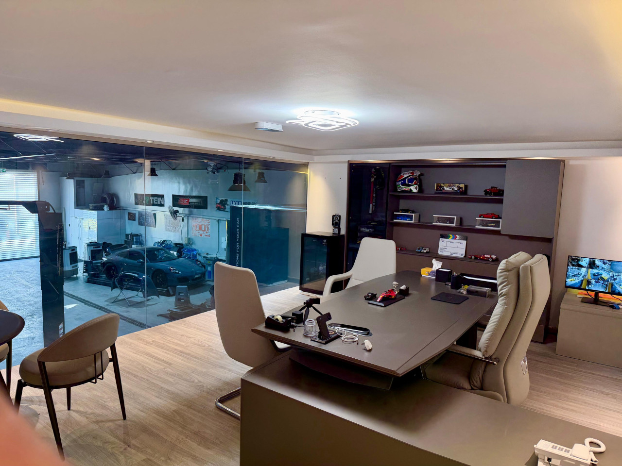 Luxury Auto Garage for Sale in Al Quoz