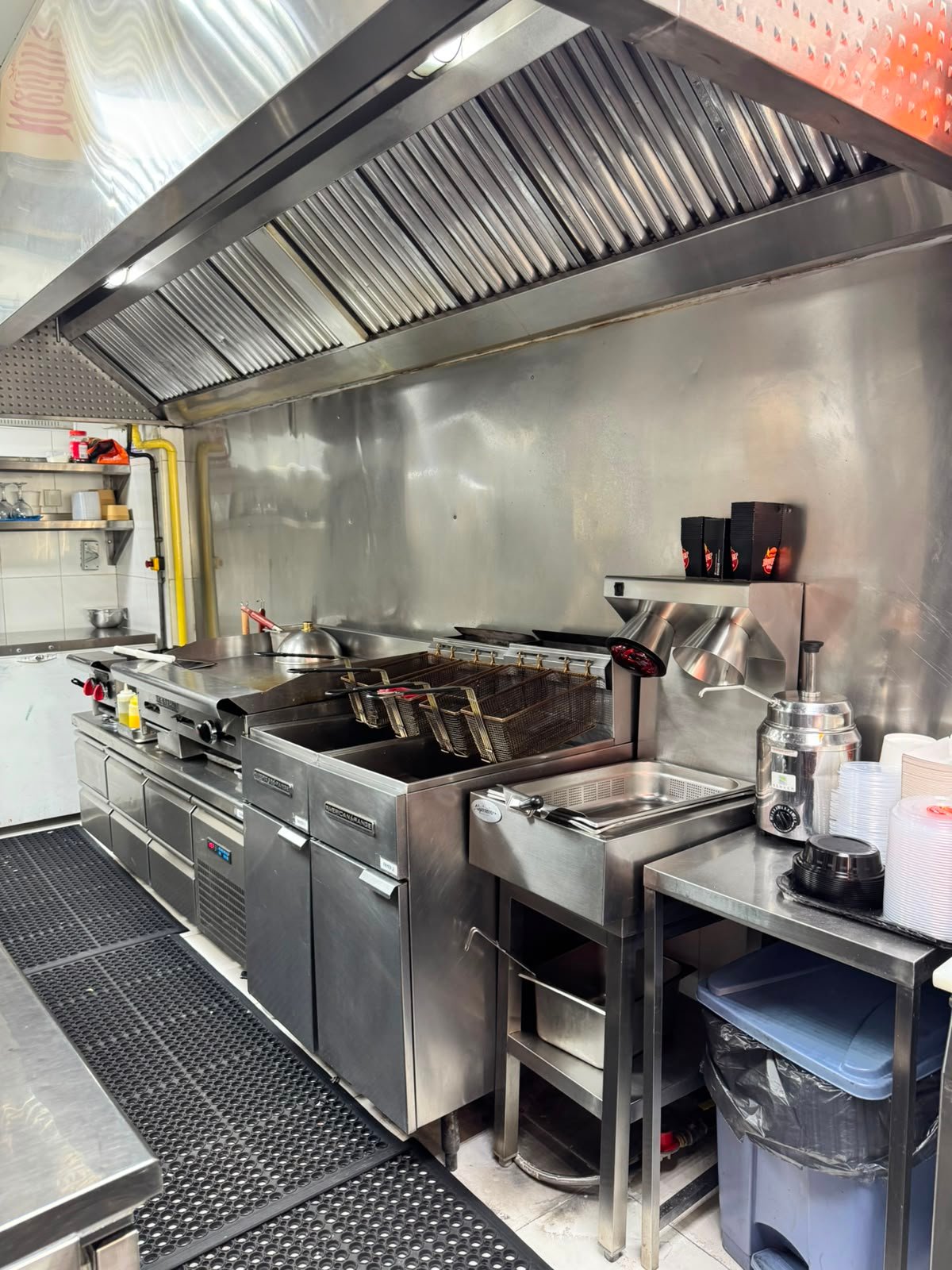 Fully Equipped Restaurant for Sale | Jumeirah Road, Dubai