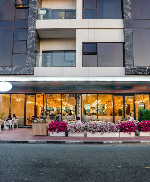 Profitable Turnkey Restaurant for Sale