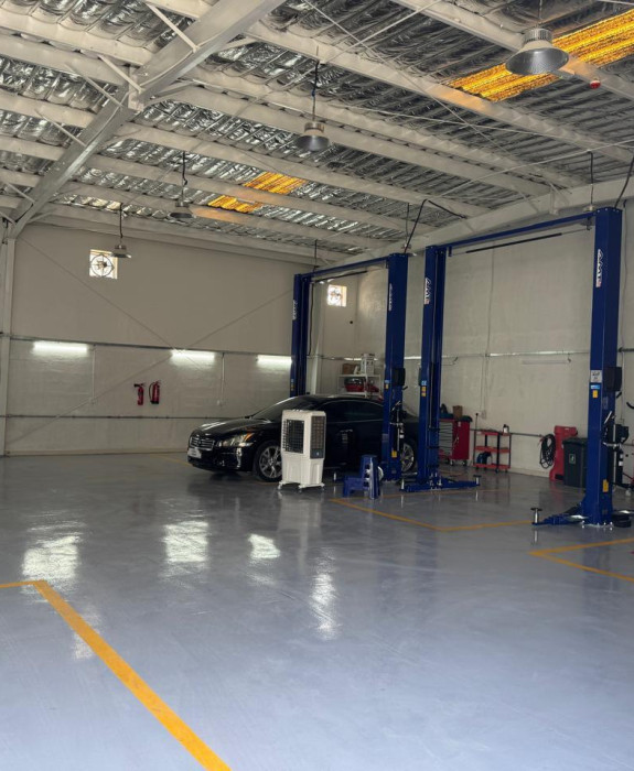Running car garage for sale