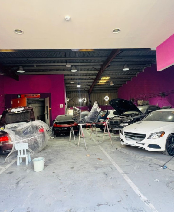Garage in Al Quoz Industrial 3
