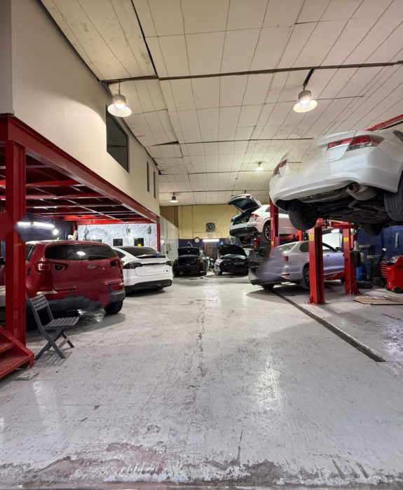 Garage for Sale in Al Quoz Dubai