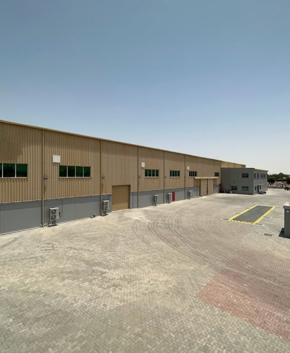FACTORY WAREHOUSE IN DIC