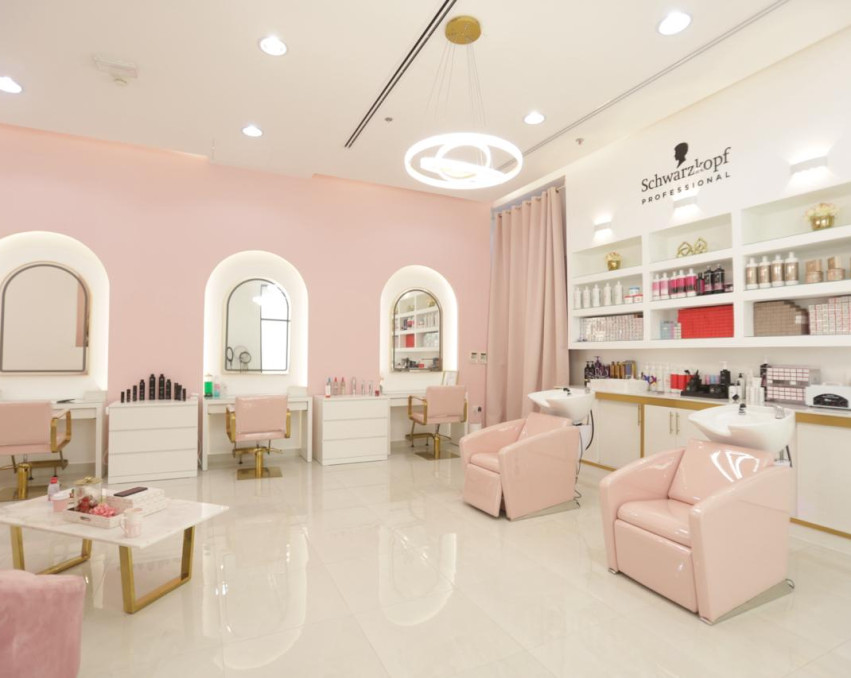 Running well Beauty center in al Jaddaf