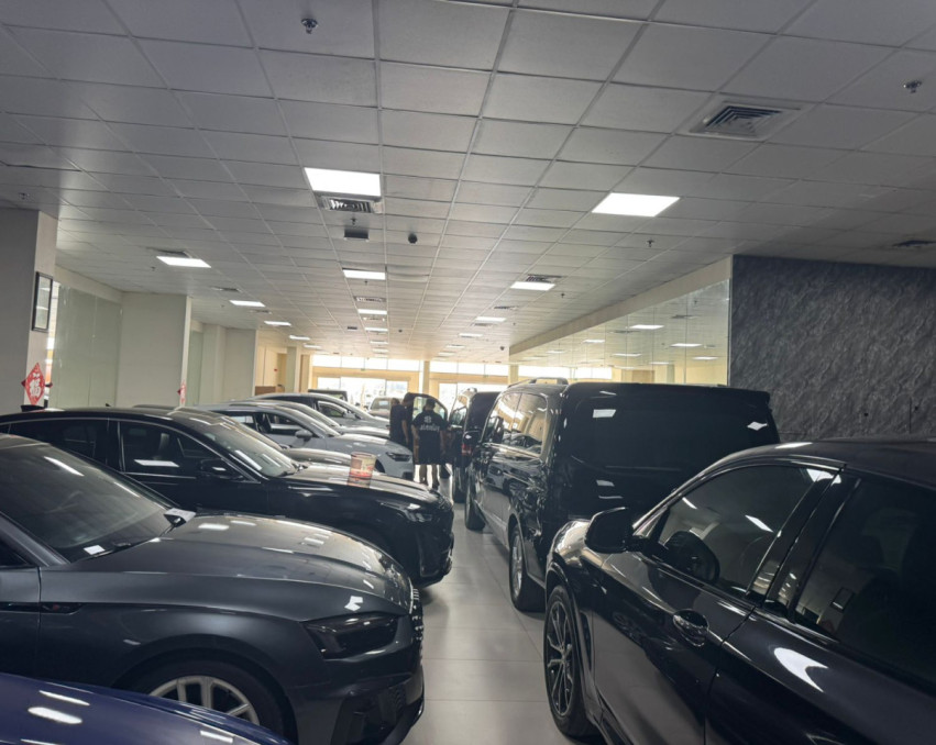 Showroom for Rent